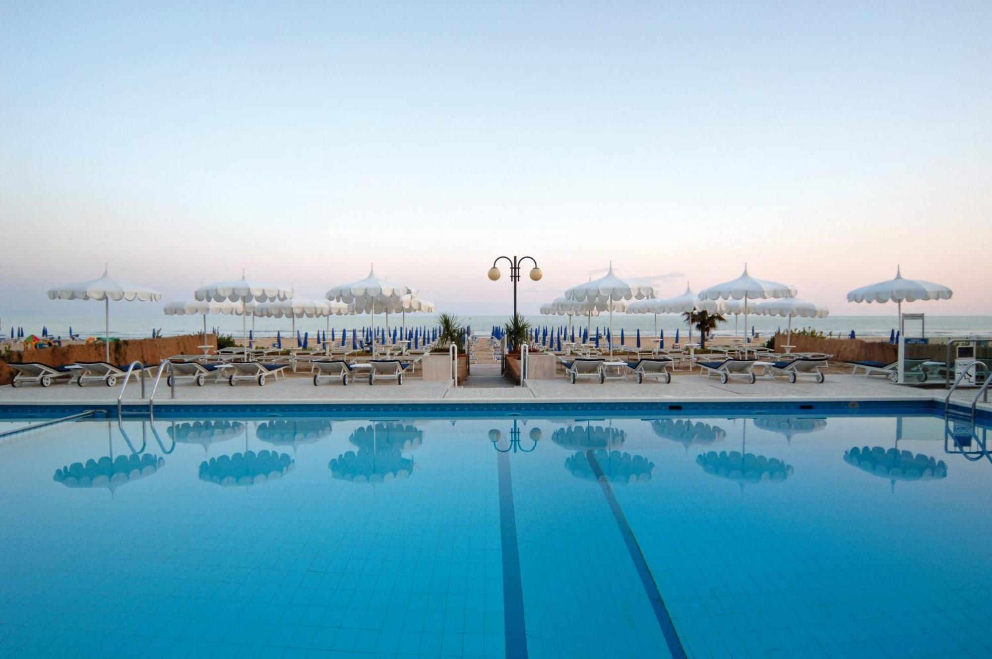 Hotel Beny Lido di Jesolo Kültér fotó
