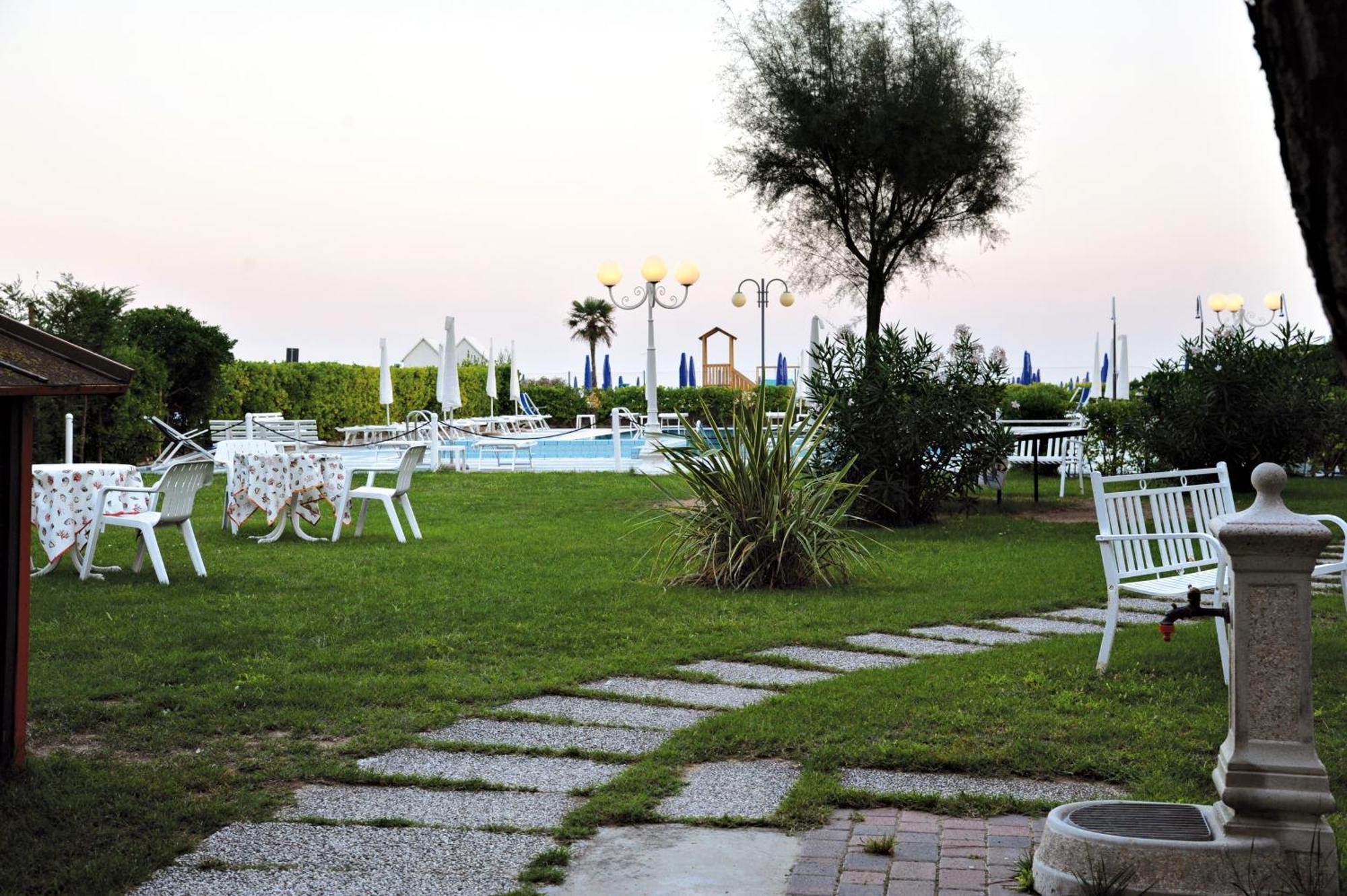 Hotel Beny Lido di Jesolo Kültér fotó