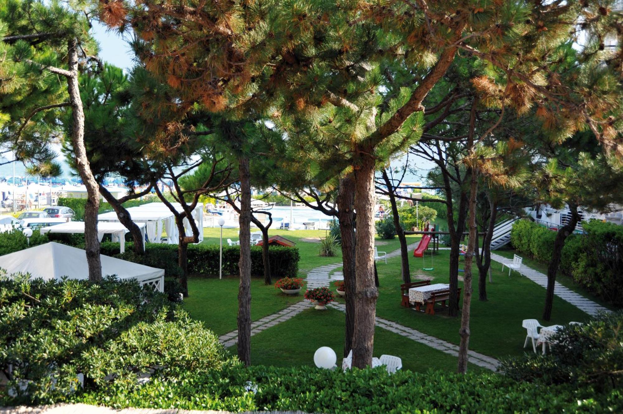 Hotel Beny Lido di Jesolo Kültér fotó