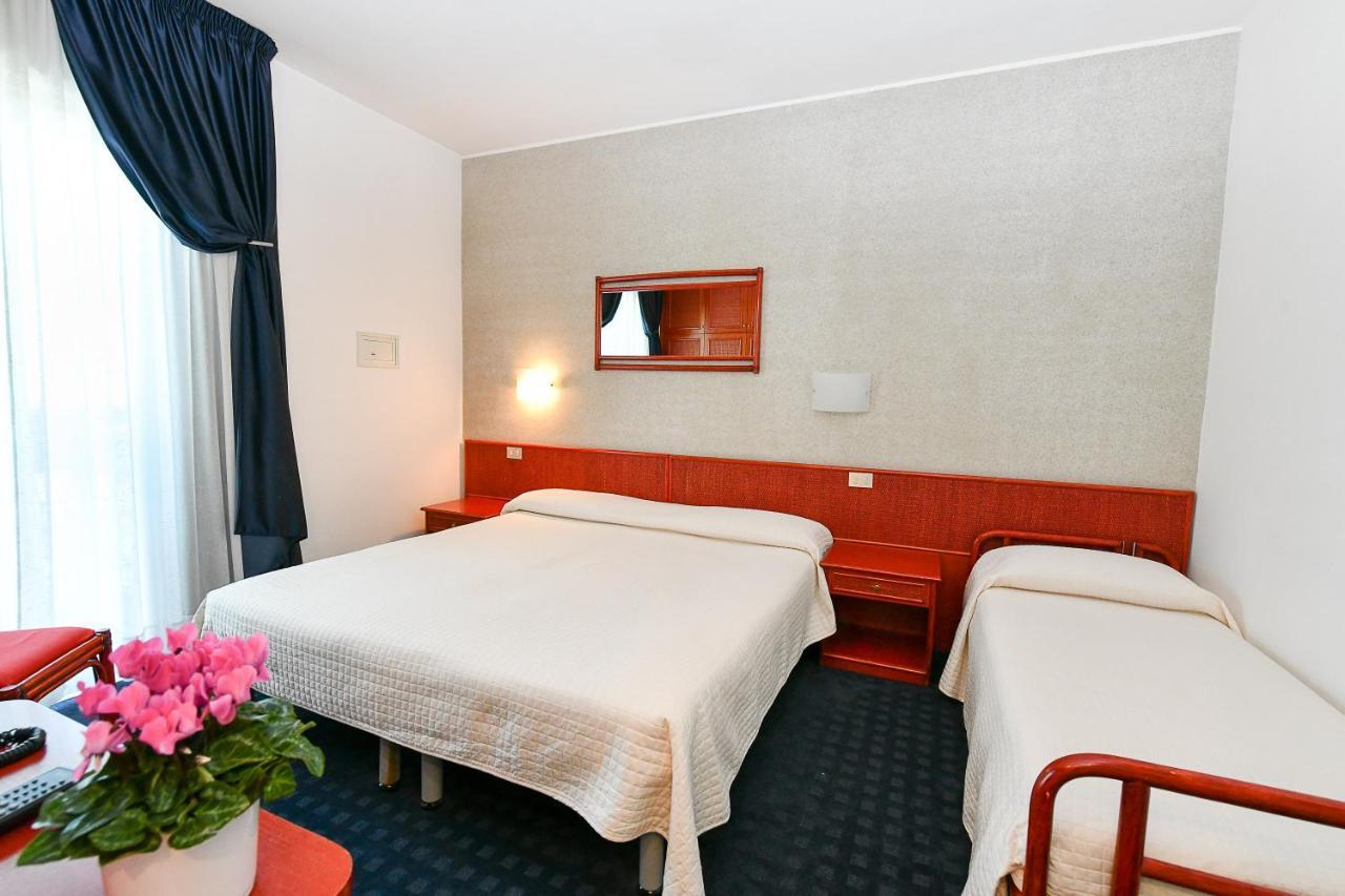 Hotel Beny Lido di Jesolo Kültér fotó